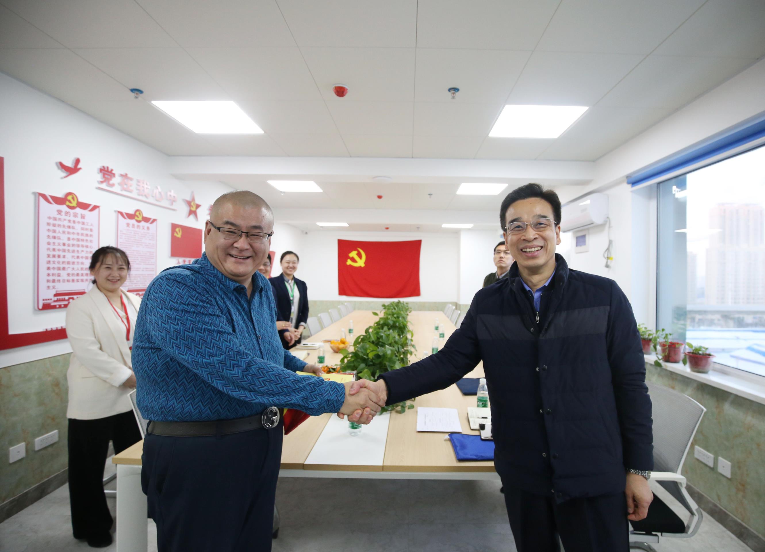 百汇卡党支部领导莅临